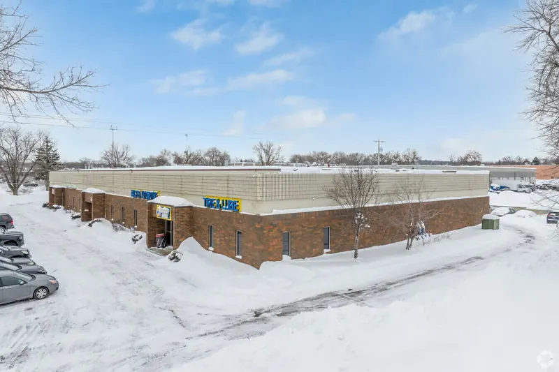 Cliff Industrial commercial property in Burnsville, Minnesota